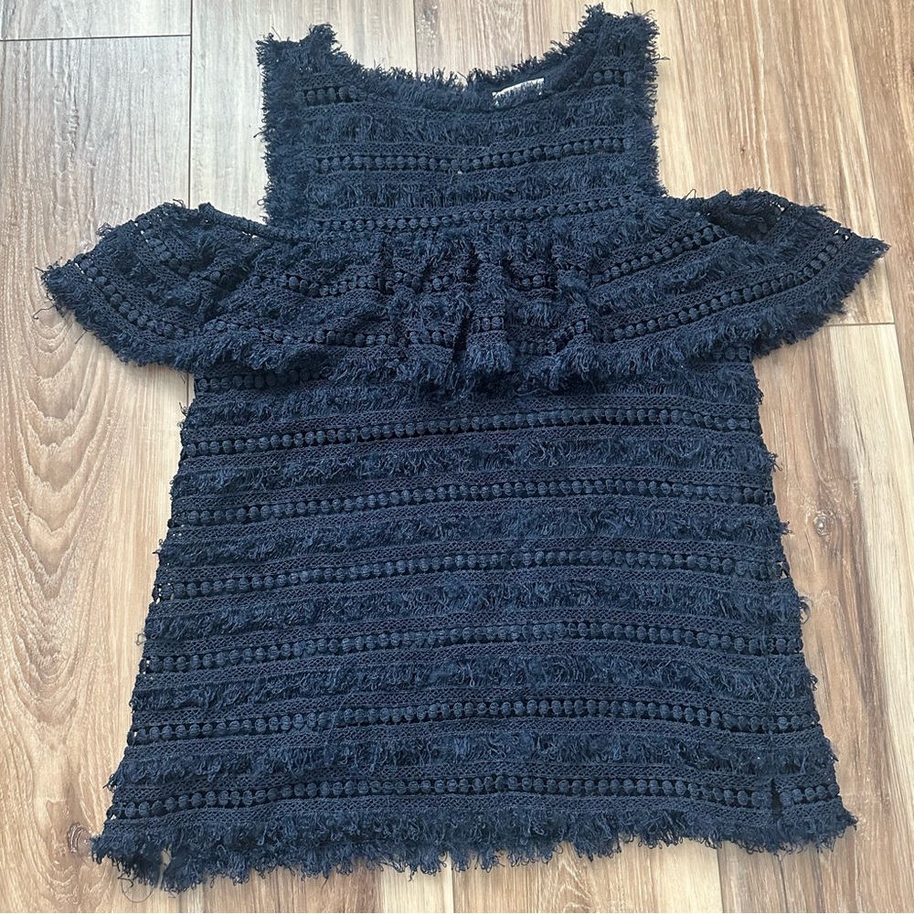 Chelsea28 Navy Cold Shoulder Fringe Blouse Textured Boho Top Round Neck Size XS